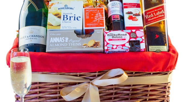 The Ultimate Guide to Creating the Perfect Gift Hamper