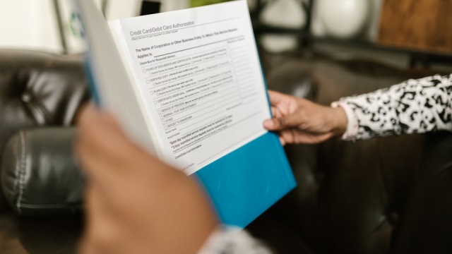 Understanding the Importance of Commercial Pool Cleaning